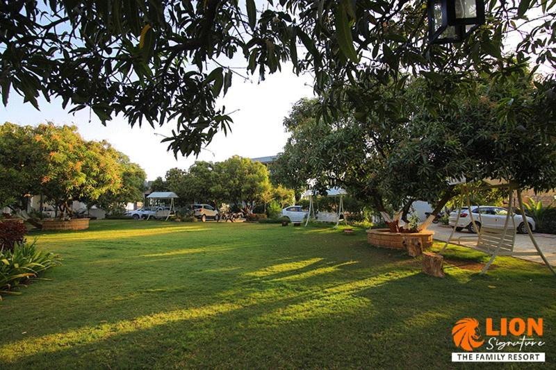 Lion Signature Family Resort Sasan Gir Esterno foto