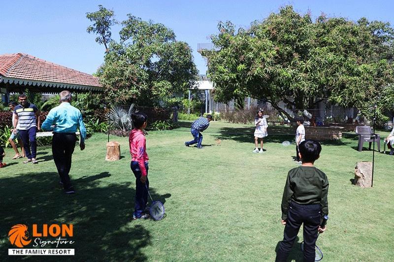 Lion Signature Family Resort Sasan Gir Esterno foto